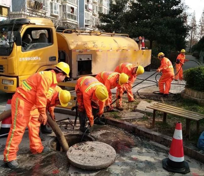 铜梁市政管道清淤